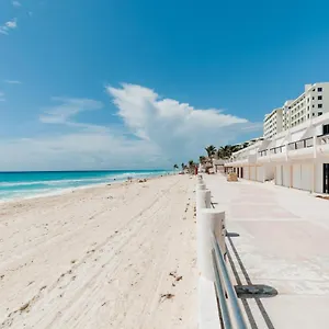 Hotelzone L20 Access Cancún