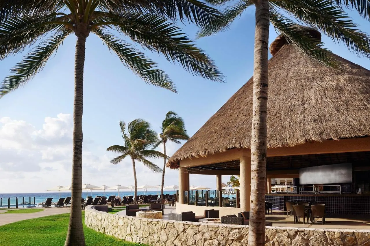 The Westin Lagunamar Ocean Resort Villas & Spa Cancun 5*,