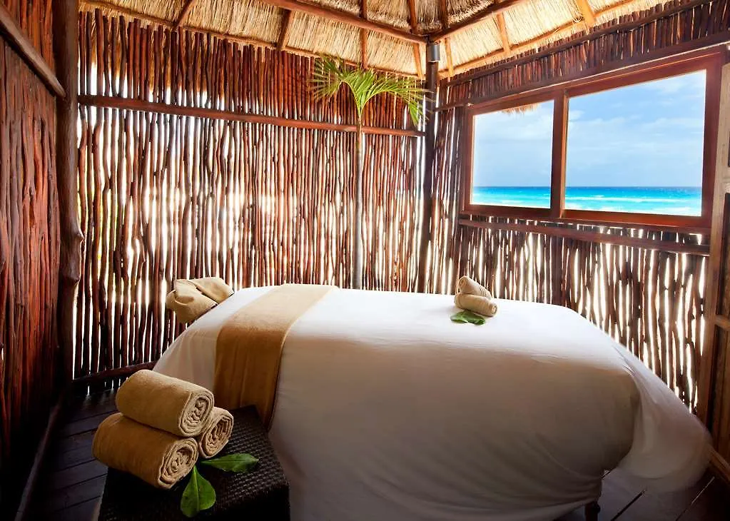 The Westin Lagunamar Ocean Resort Villas & Spa Cancun