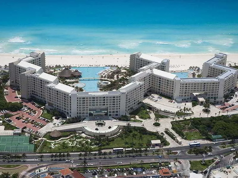 The Westin Lagunamar Ocean Resort Villas & Spa Cancun